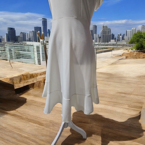 Bobeau White ruffled sleeve Midi Dress Size Medium - Picture 9 of 9